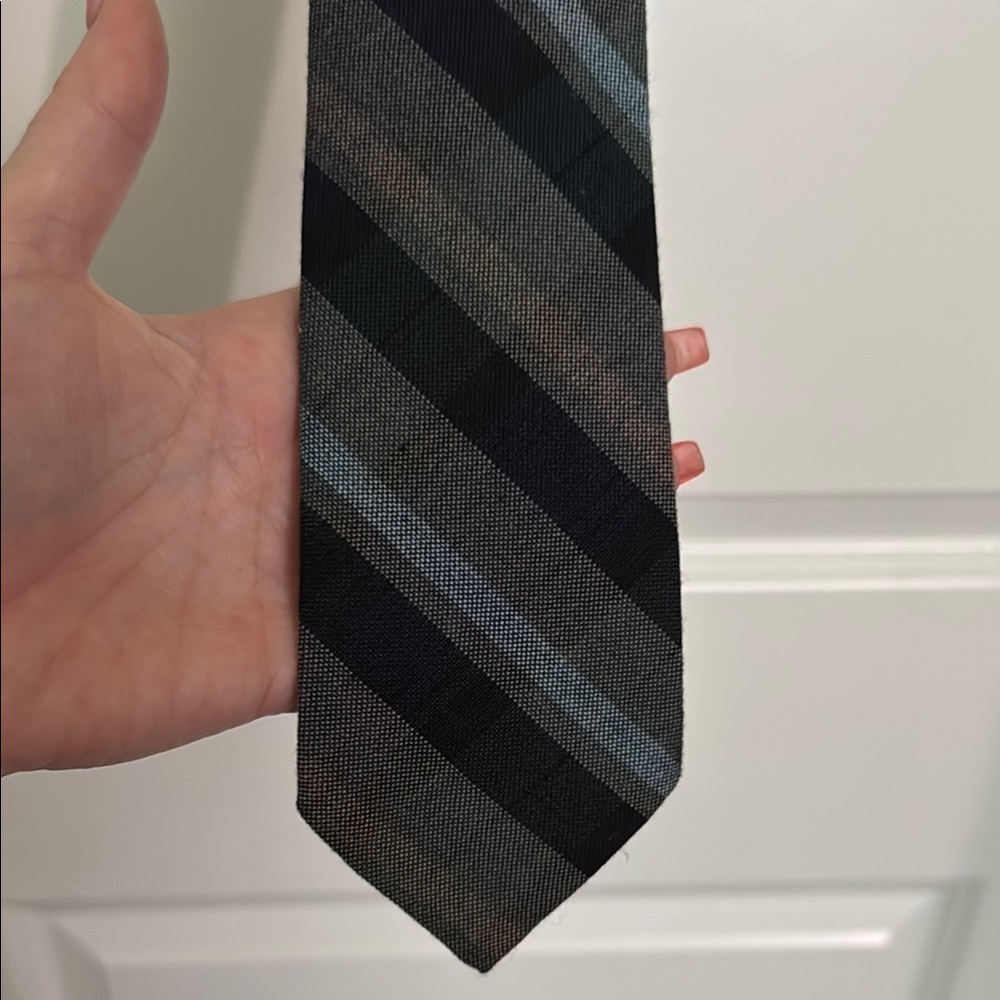 Vintage Classic Black and Gray Striped Tie